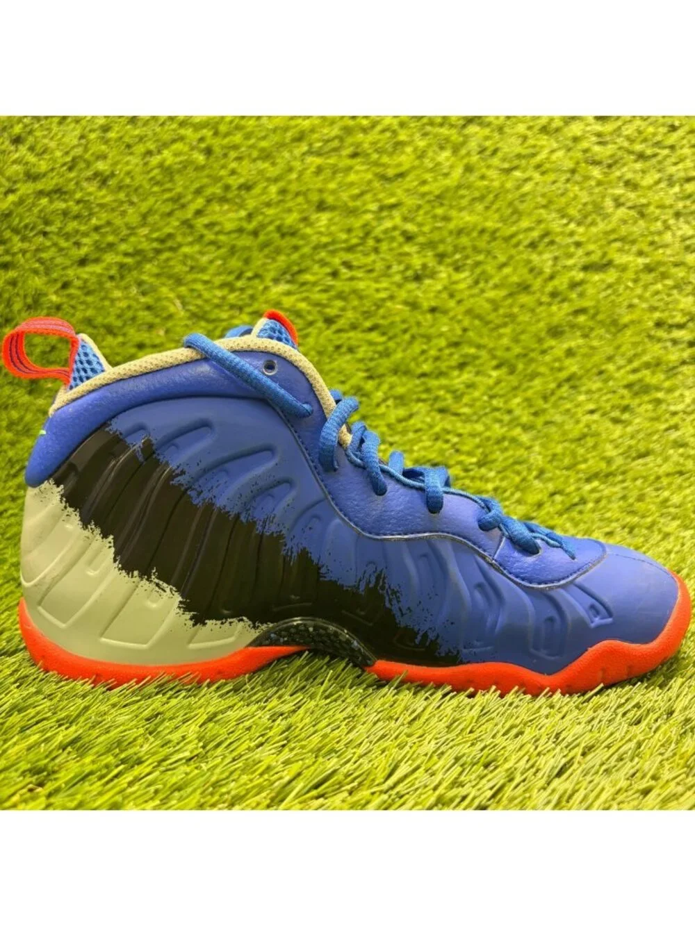 Nike Air Foamposite Pro Nerf Boys Size 5.5Y Blue Orange Athletic Shoes Sneakers